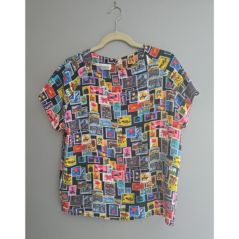 Design Elements Multicolor Stamp Print Short Sleeve Top Womans Size Medium